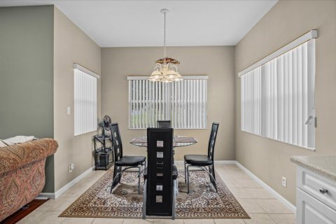 House in Port St. Lucie, Florida 4 bedrooms, 216.93 sq.m. № 2394838 - photo 17