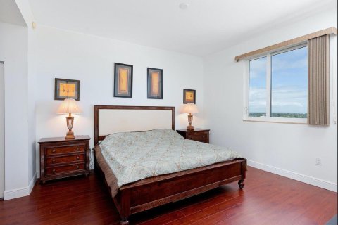 Condominio en alquiler en West Palm Beach, Florida, 2 dormitorios, 109.16 m2 № 2077713 - foto 10
