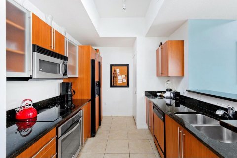 Condominio en alquiler en West Palm Beach, Florida, 2 dormitorios, 109.16 m2 № 2077713 - foto 3