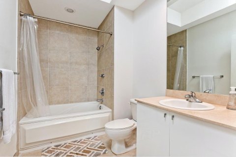 Condominio en alquiler en West Palm Beach, Florida, 2 dormitorios, 109.16 m2 № 2077713 - foto 9