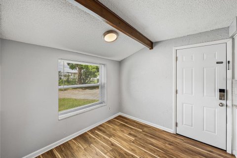 House in Zephyrhills, Florida 3 bedrooms, 106.28 sq.m. № 1884182 - photo 16