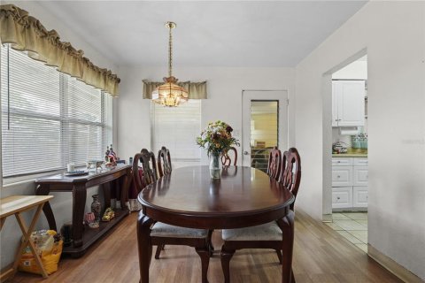 House in Altamonte Springs, Florida 3 bedrooms, 126.25 sq.m. № 1408051 - photo 26