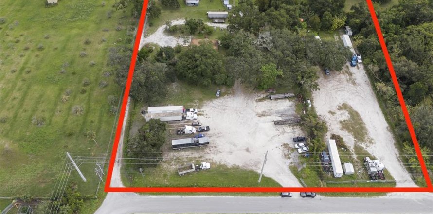 House in Altamonte Springs, Florida 3 bedrooms, 126.25 sq.m. № 1408051
