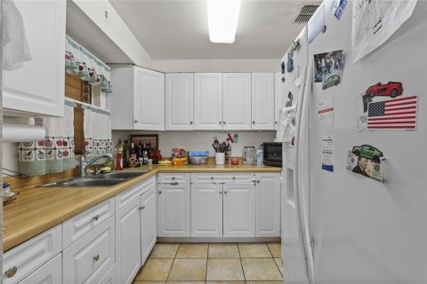 House in Altamonte Springs, Florida 3 bedrooms, 126.25 sq.m. № 1408051 - photo 29