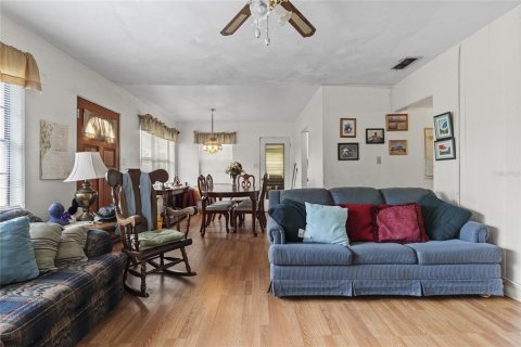 House in Altamonte Springs, Florida 3 bedrooms, 126.25 sq.m. № 1408051 - photo 21
