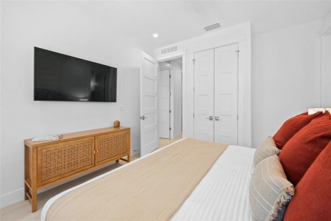 Villa ou maison à vendre à Sarasota, Floride: 8 chambres, 377.18 m2 № 2272906 - photo 23