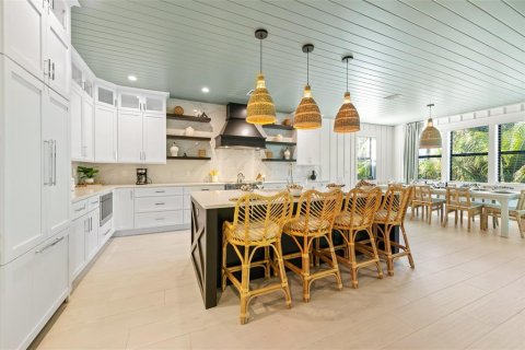 Villa ou maison à vendre à Sarasota, Floride: 8 chambres, 377.18 m2 № 2272906 - photo 8