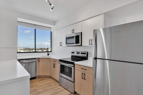 Condominio en venta en Miami Beach, Florida, 2 dormitorios, 100.71 m2 № 1965315 - foto 20