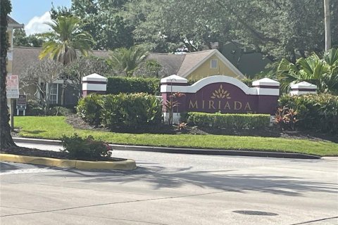 Condo in Orlando, Florida, 3 bedrooms  № 1838555 - photo 1