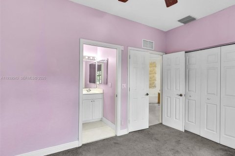 Villa ou maison à vendre à Coral Springs, Floride: 5 chambres, 289.02 m2 № 1996771 - photo 15