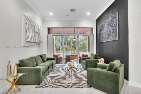 Villa ou maison à vendre à Coral Springs, Floride: 5 chambres, 289.02 m2 № 1996771 - photo 10