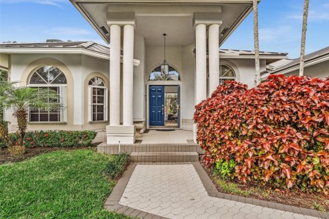 Villa ou maison à Coral Springs, Floride 5 chambres, 289.02 m2 № 1996771