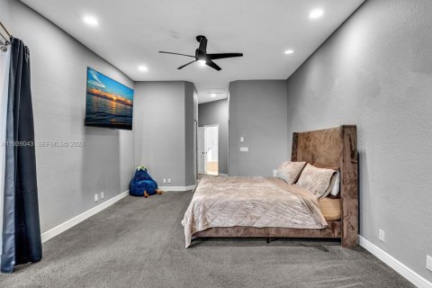 Villa ou maison à vendre à Coral Springs, Floride: 5 chambres, 289.02 m2 № 1996771 - photo 19