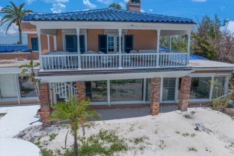 House in Clearwater, Florida 5 bedrooms, 503.62 sq.m. № 2110458 - photo 16