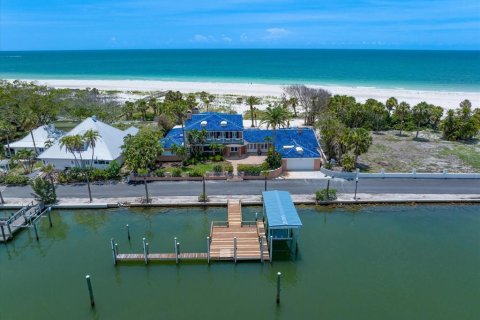 House in Clearwater, Florida 5 bedrooms, 503.62 sq.m. № 2110458 - photo 8