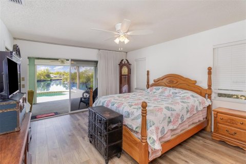 Casa en venta en Port Charlotte, Florida, 3 dormitorios, 165.09 m2 № 1894817 - foto 13