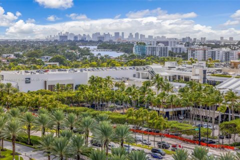 Condo in Bal Harbour, Florida, 2 bedrooms  № 1877758 - photo 30