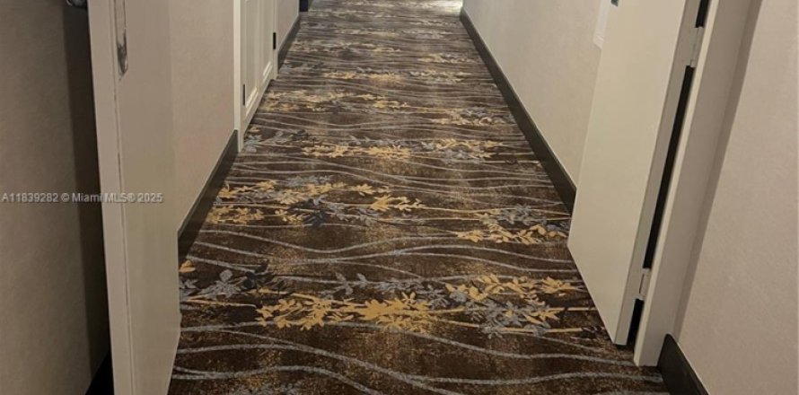 Condo in Bal Harbour, Florida, 2 bedrooms  № 1877758