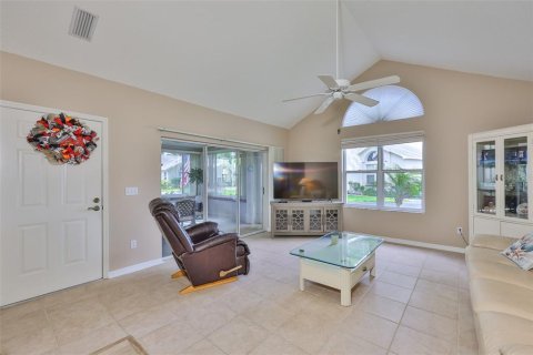 Condo in Sun City Center, Florida, 3 bedrooms  № 1778163 - photo 6