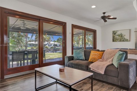 Casa en alquiler en Wilton Manors, Florida, 4 dormitorios, 222.69 m2 № 1881506 - foto 13