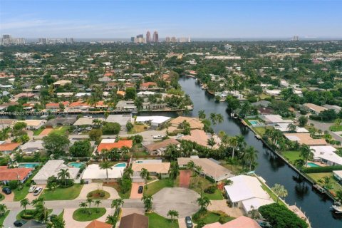 Casa en alquiler en Wilton Manors, Florida, 4 dormitorios, 222.69 m2 № 1881506 - foto 2