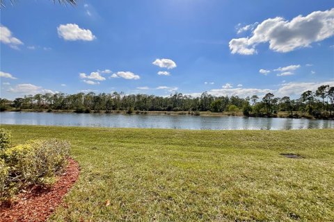 Condo in Fort Myers, Florida, 2 bedrooms  № 1732353 - photo 12