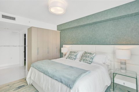 Condo in Sunny Isles Beach, Florida, 3 bedrooms  № 1762737 - photo 23