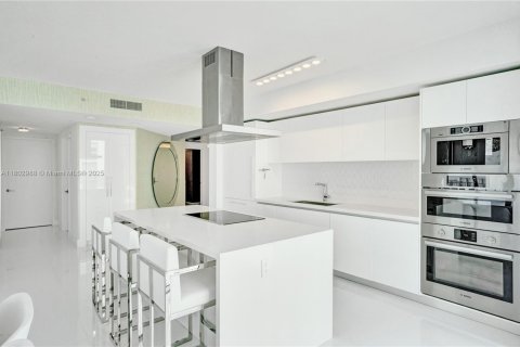 Condo in Sunny Isles Beach, Florida, 3 bedrooms  № 1762737 - photo 22