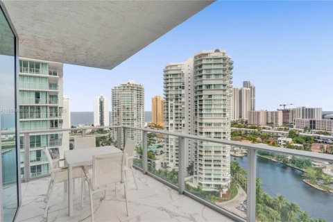 Condo in Sunny Isles Beach, Florida, 3 bedrooms  № 1762737 - photo 3