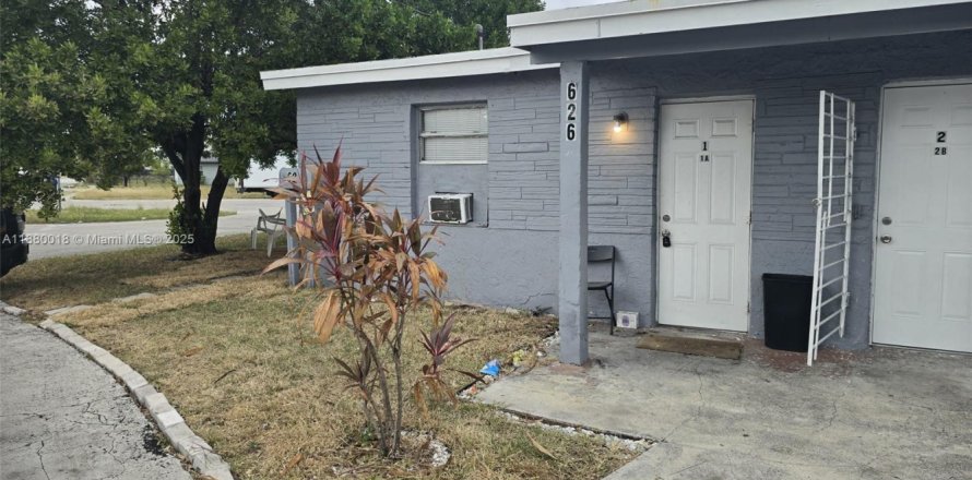 Квартира в Форт-Лодердейл, Флорида 1 спальня, 81.48м2 № 1988307