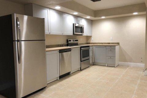 Appartement à louer à Deerfield Beach, Floride: 2 chambres, 157.93 m2 № 2193070 - photo 4