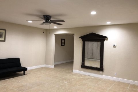 Appartement à louer à Deerfield Beach, Floride: 2 chambres, 157.93 m2 № 2193070 - photo 3