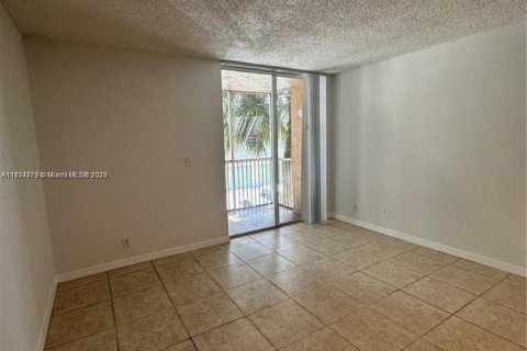 Condominio en alquiler en Pompano Beach, Florida, 1 dormitorio, 58.81 m2 № 1872173 - foto 11