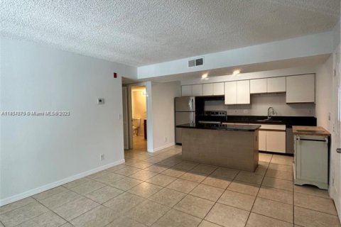 Condominio en alquiler en Pompano Beach, Florida, 1 dormitorio, 58.81 m2 № 1872173 - foto 2