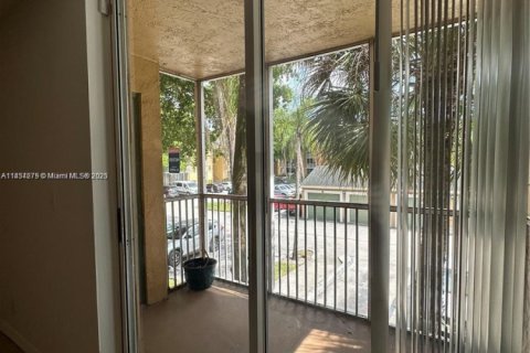 Condominio en alquiler en Pompano Beach, Florida, 1 dormitorio, 58.81 m2 № 1872173 - foto 7