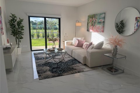Снять в аренду квартиру в Хайалиа, Флорида 2 спальни, № 1992213 - фото 2