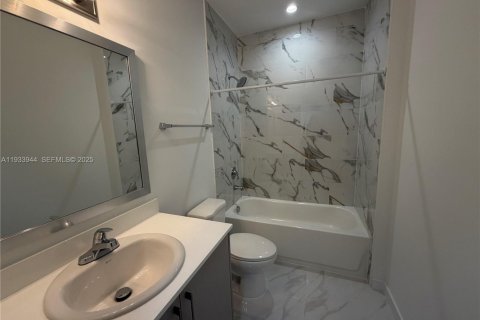 Снять в аренду квартиру в Хайалиа, Флорида 2 спальни, № 1992213 - фото 12