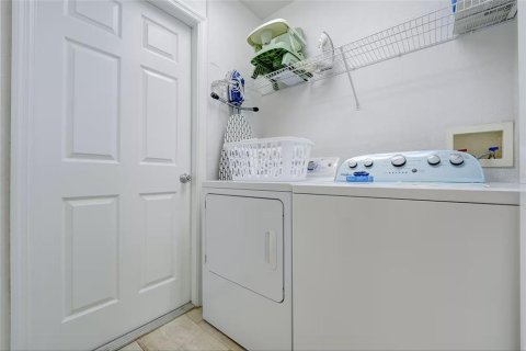 Villa ou maison à vendre à Davenport, Floride: 4 chambres, 157.93 m2 № 2352480 - photo 28