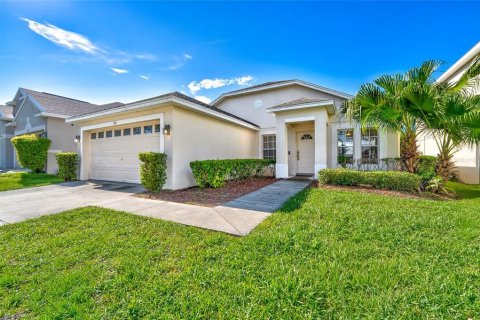 House in Davenport, Florida 4 bedrooms, 157.93 sq.m. № 2352480