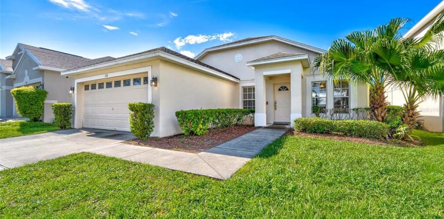 Villa ou maison à Davenport, Floride 4 chambres, 157.93 m2 № 2352480