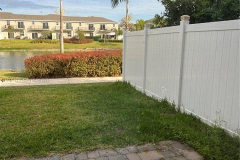 Adosado en venta en Homestead, Florida, 3 dormitorios, 151.24 m2 № 1927069 - foto 22