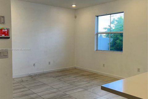 Adosado en venta en Homestead, Florida, 3 dormitorios, 151.24 m2 № 1927069 - foto 6