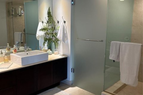 Condominio en alquiler en Sunny Isles Beach, Florida, 3 dormitorios, 135.73 m2 № 1995591 - foto 2