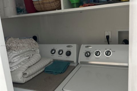 Condominio en alquiler en Sunny Isles Beach, Florida, 3 dormitorios, 135.73 m2 № 1995591 - foto 10