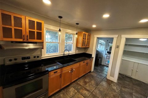 Villa ou maison à vendre à Tampa, Floride: 3 chambres, 95.32 m2 № 2422685 - photo 5