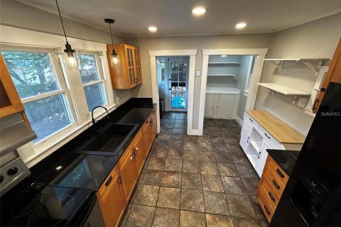 Villa ou maison à vendre à Tampa, Floride: 3 chambres, 95.32 m2 № 2422685 - photo 7