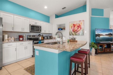 Casa en venta en Kissimmee, Florida, 4 dormitorios, 170.38 m2 № 2107198 - foto 13
