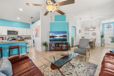 Casa en venta en Kissimmee, Florida, 4 dormitorios, 170.38 m2 № 2107198 - foto 6