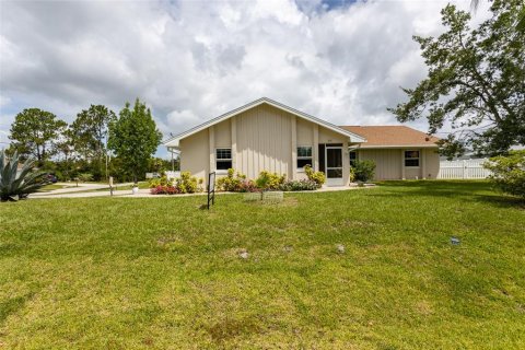 House in Palm Coast, Florida 3 bedrooms, 154.96 sq.m. № 1808046 - photo 20