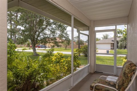 House in Palm Coast, Florida 3 bedrooms, 154.96 sq.m. № 1808046 - photo 14